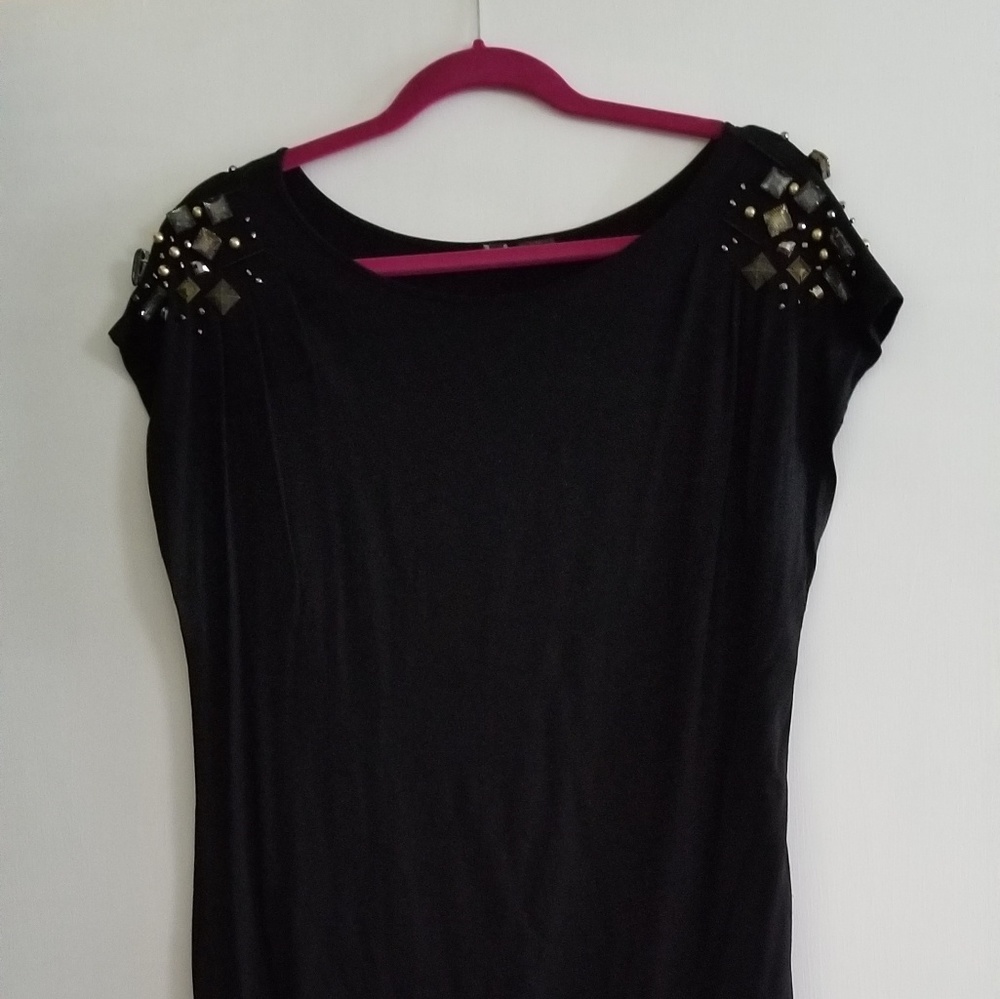 black jersey top
